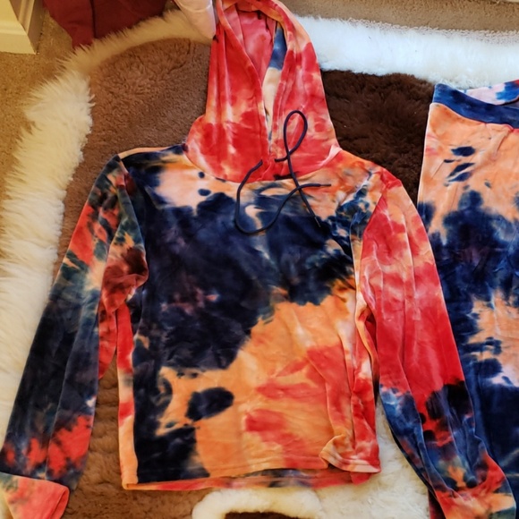 Multi-colored , Tie-dyed,pink,blue,yellow,Suite
